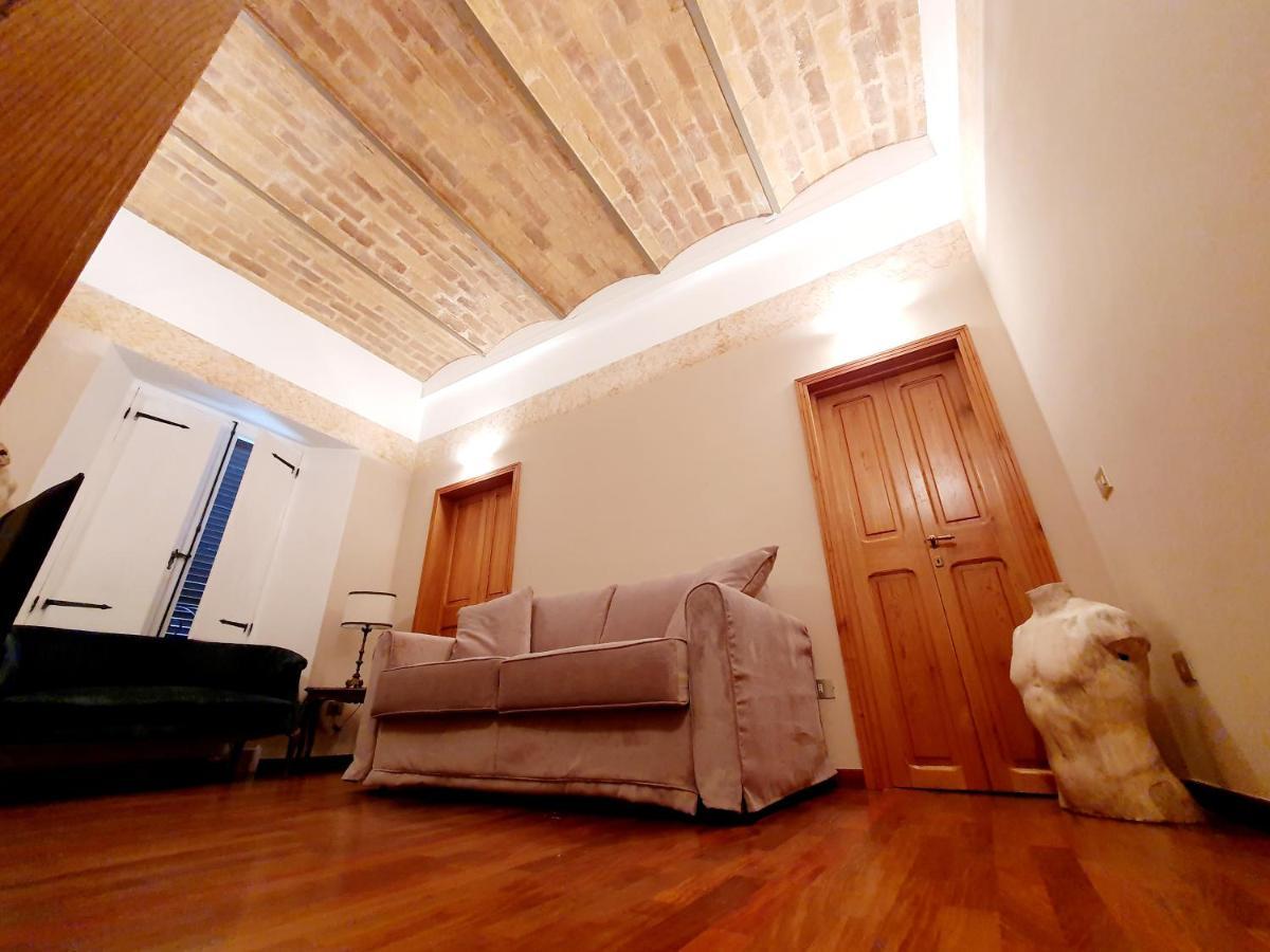 1878s By Aat- Luxury Historic House Piazza Di Spagna Appartamento Roma