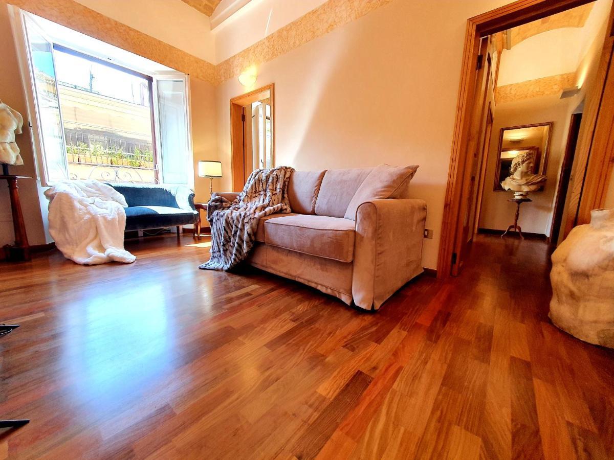Apartamento 1878s By Aat- Luxury Historic House Piazza Di Spagna Roma